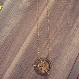 Harry Potter : Hermione’s Time Turner Necklace